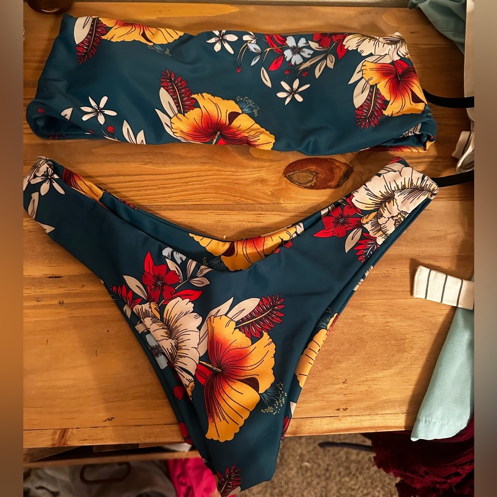 Swim suit